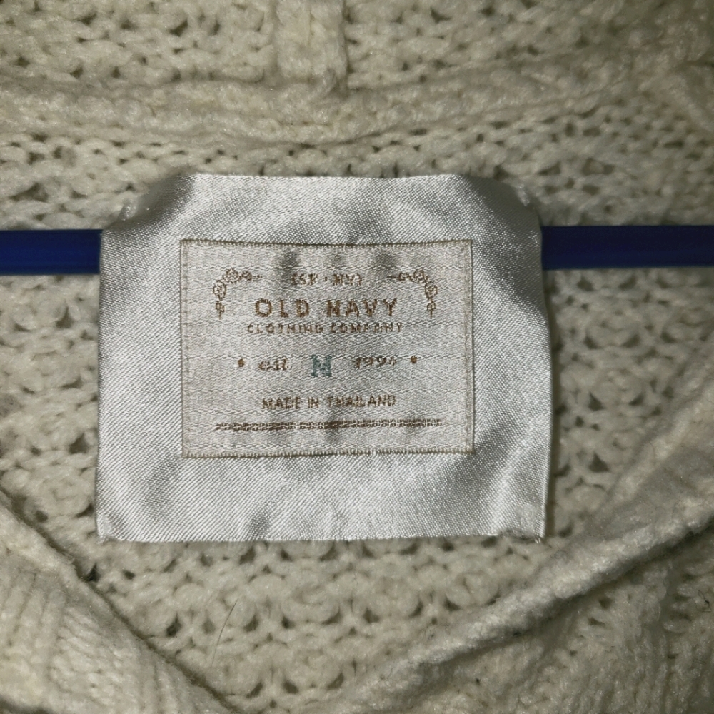 Sweater - Picture 3 of 4